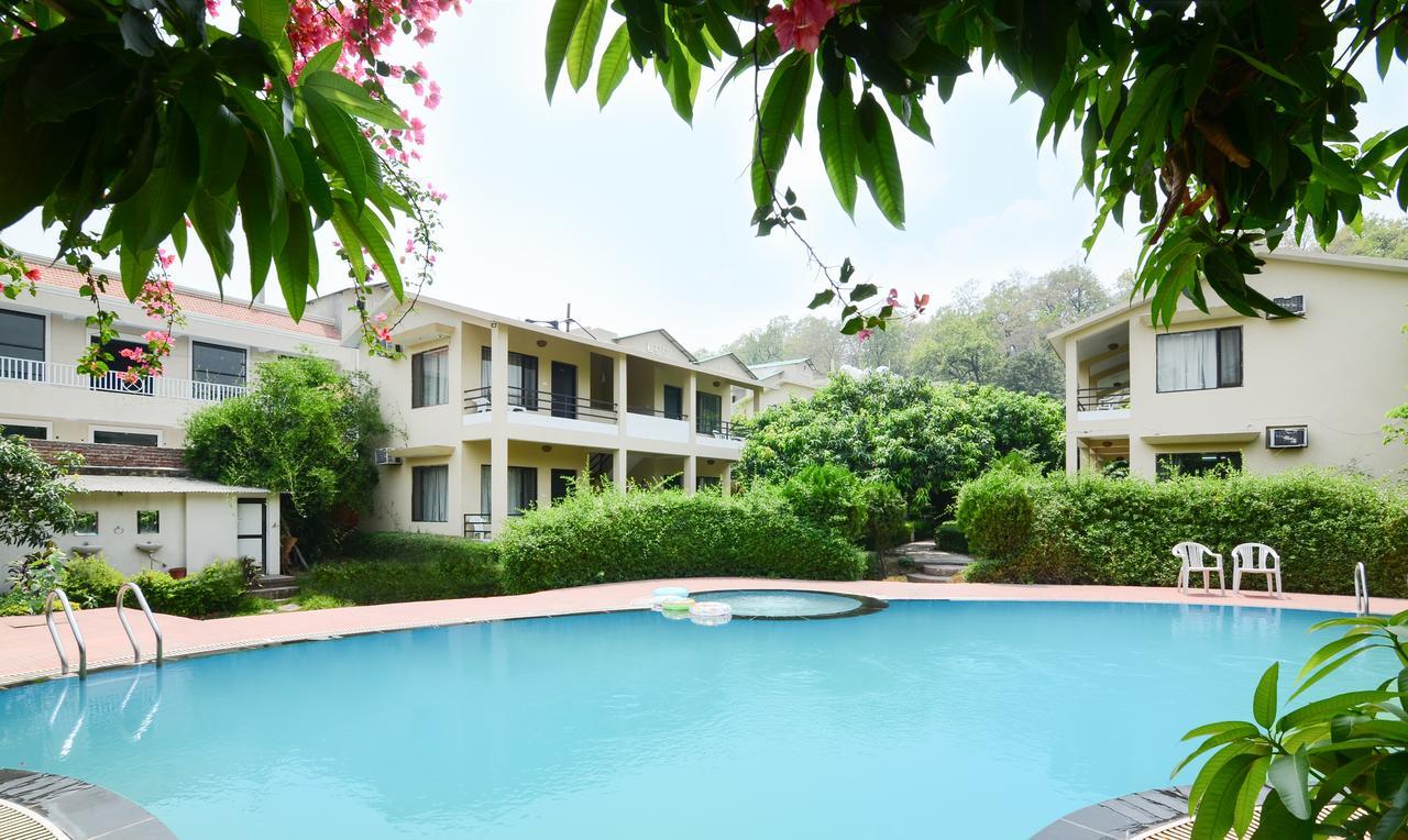 Corbett Aroma Park Hotel รามนาการ์ ภายนอก รูปภาพ